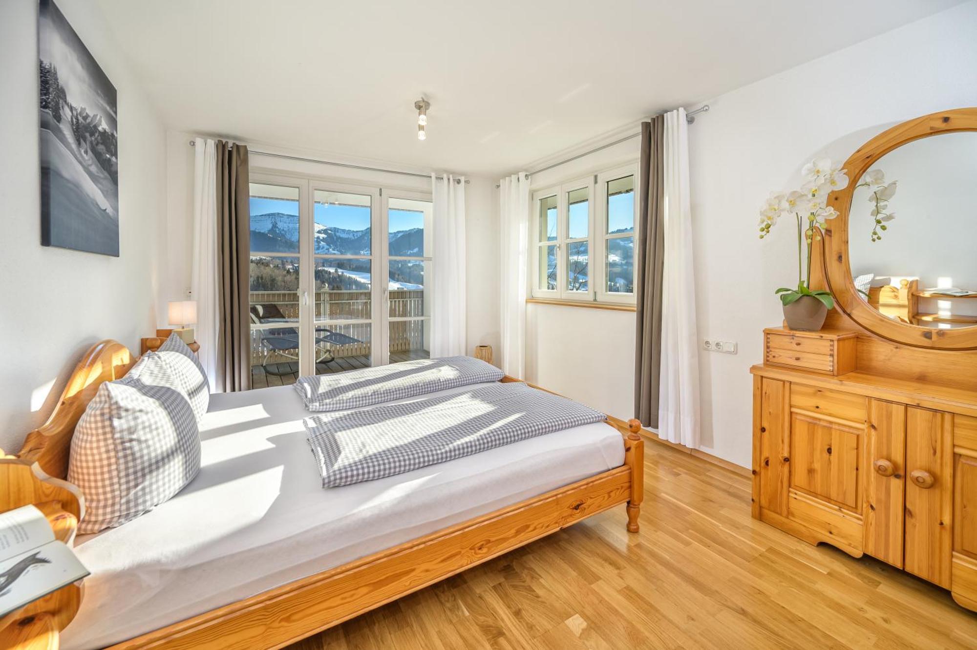 Haus "Bergblick" Ferienwohnung Falken Mit 1 Schlafzimmer 上施陶芬 外观 照片